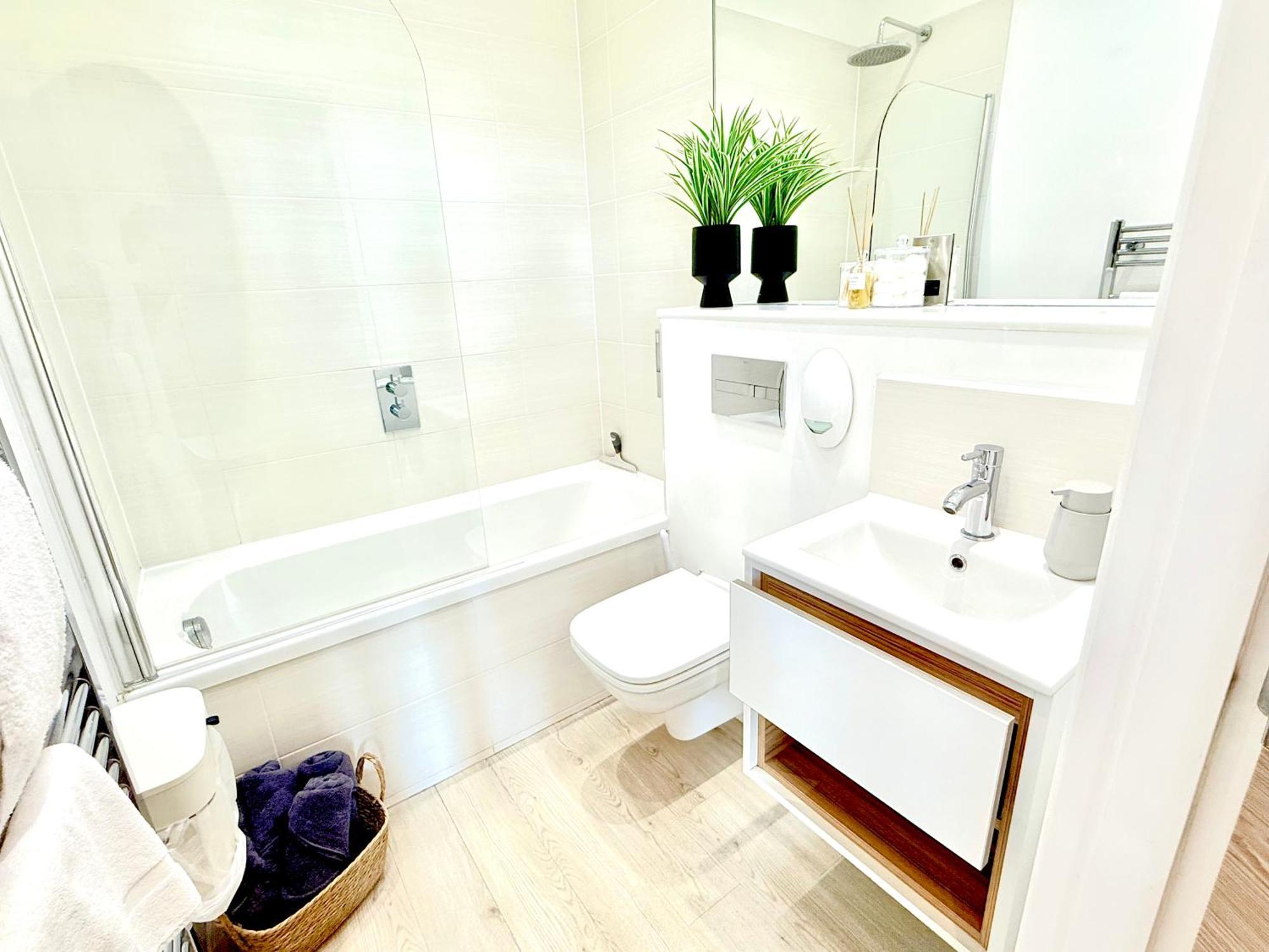 Ferienwohnung The Penthouse Margate, Balconies, Sea View, Gated Parking, Air Con! Exterior foto